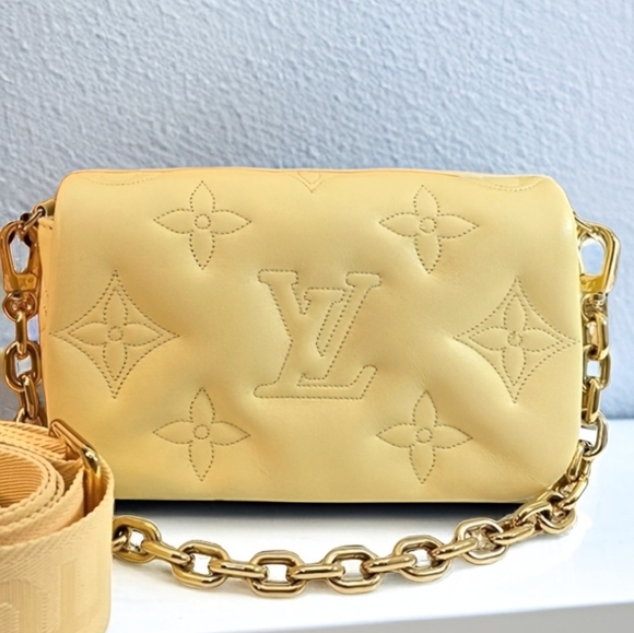 Louis Vuitton Handbags - ✨️Authentic Louis Vuitton Bubblegram Wallet On Strap Banane